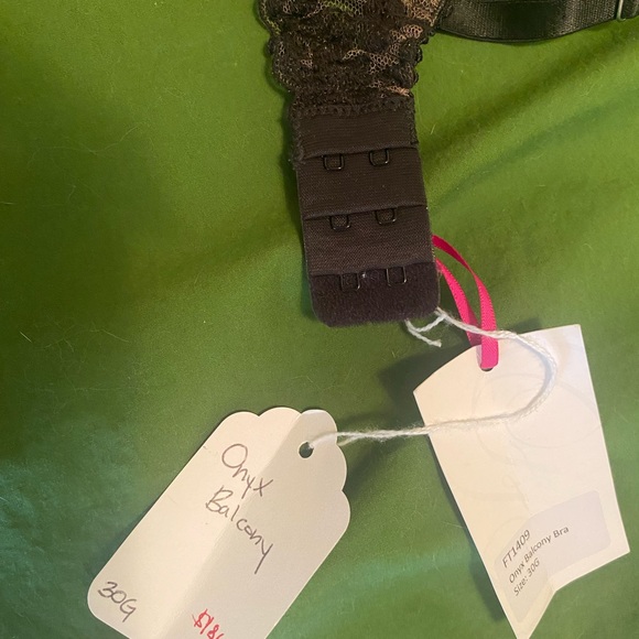 BNWT Fleur of England Onyx Balcony Bra - Picture 9 of 9